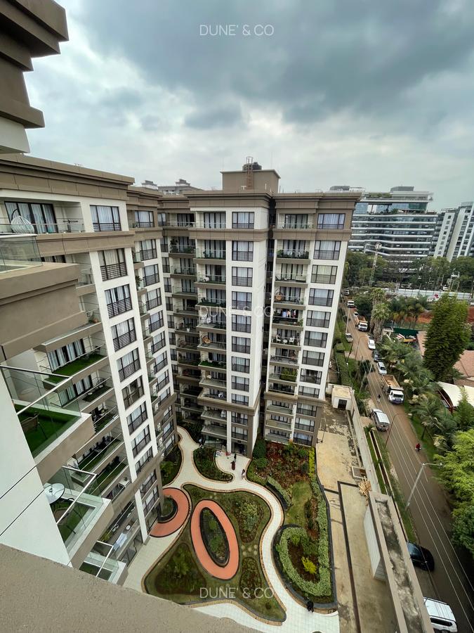 3 Bed Apartment with En Suite in Riverside - 1