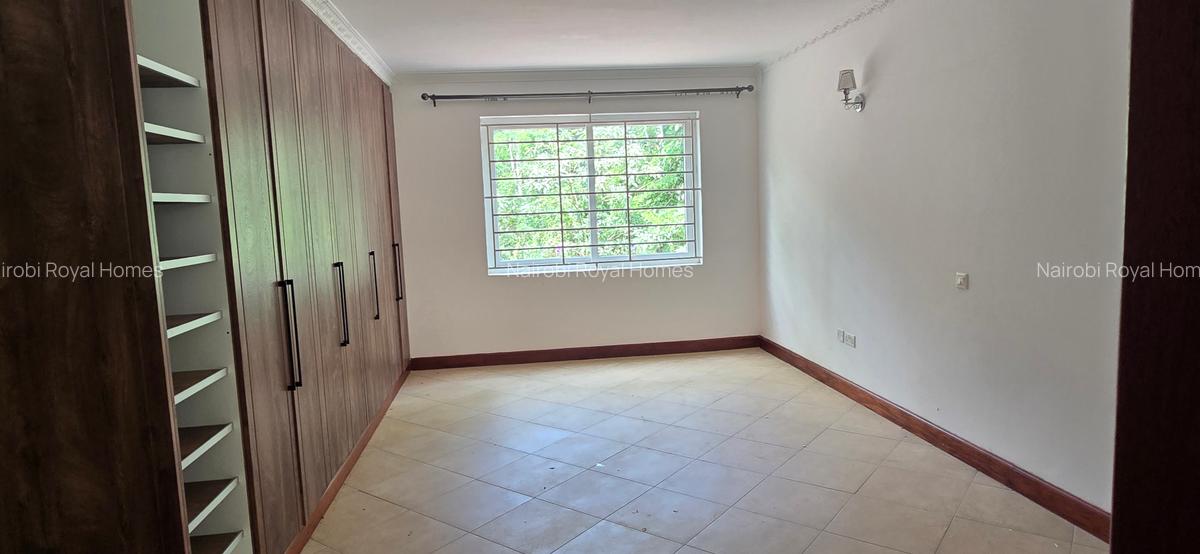 5 Bed House with En Suite at Rosslyn Lone 𝘵𝘳𝘦𝘦 - 12