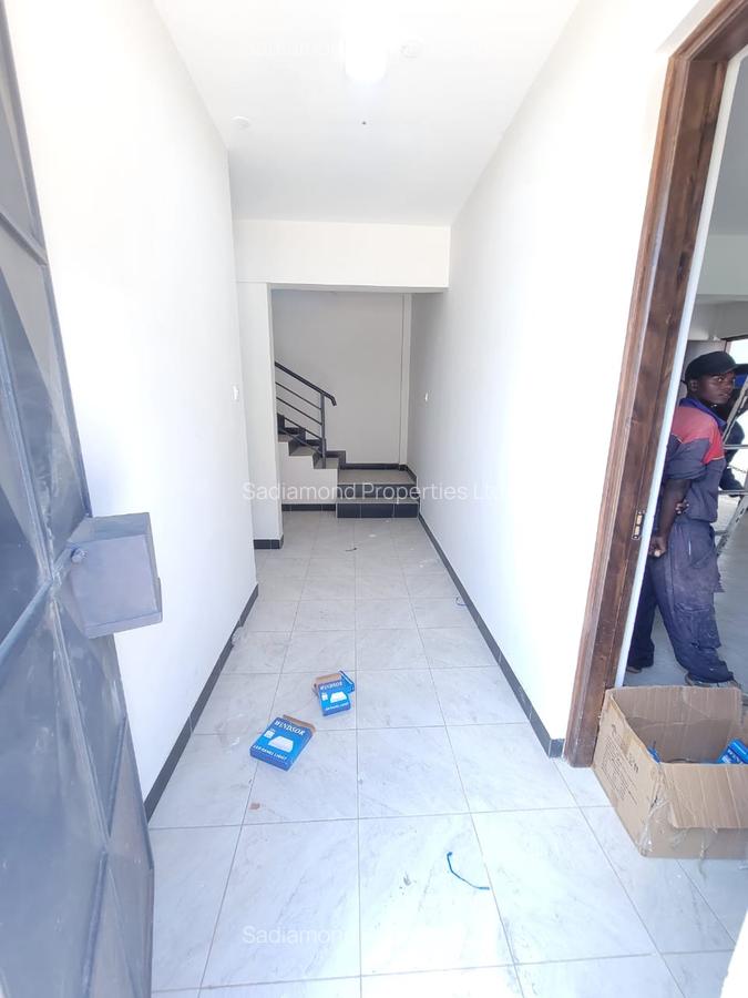 6,500 ft² Warehouse in Syokimau - 2