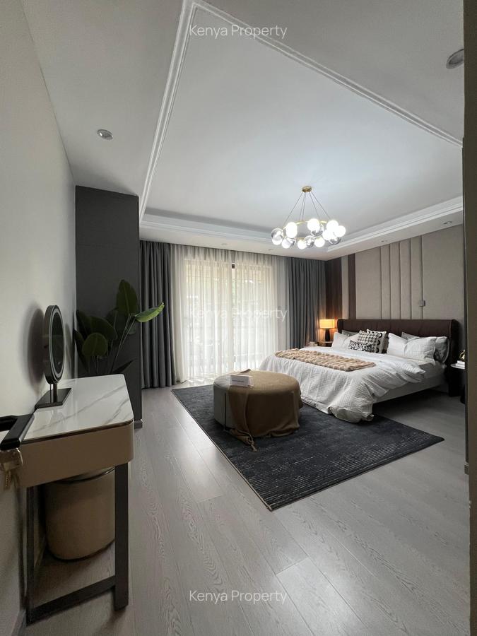 2 Bed Apartment with En Suite at Lavington - 12