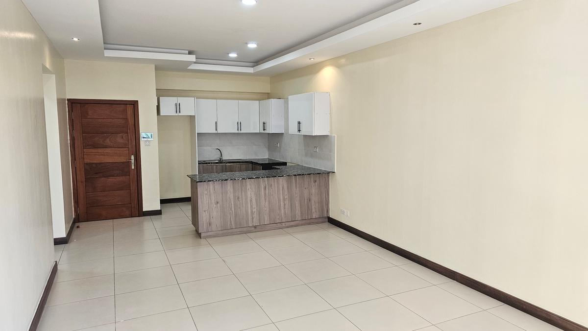 1 Bed Apartment with En Suite at Kilimani - 5