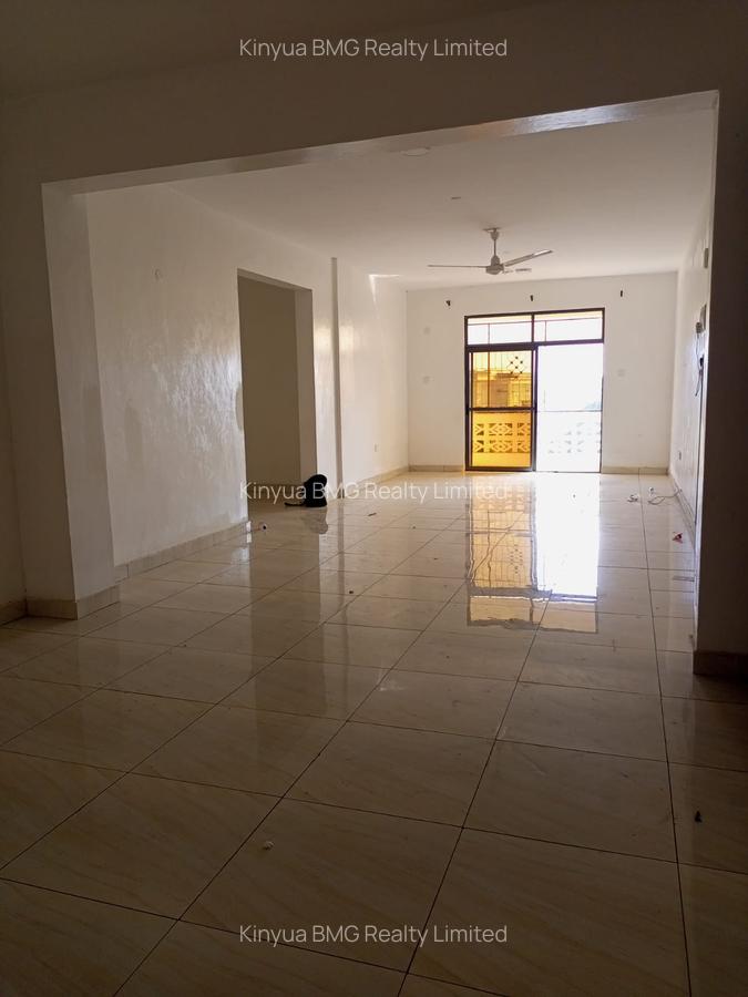 Serviced 3 Bed Apartment with En Suite at Leisure - 9