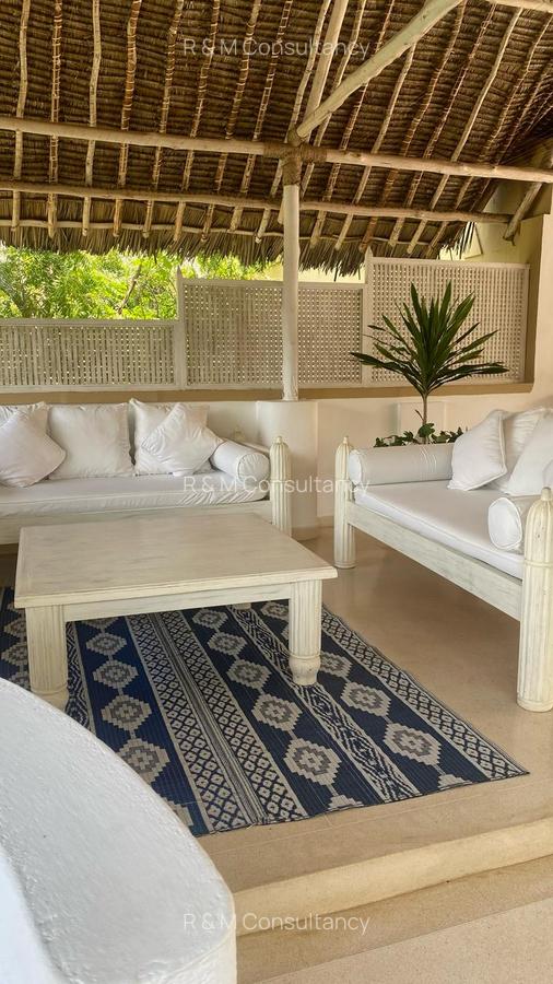 3 Bed Villa with En Suite in Watamu - 17