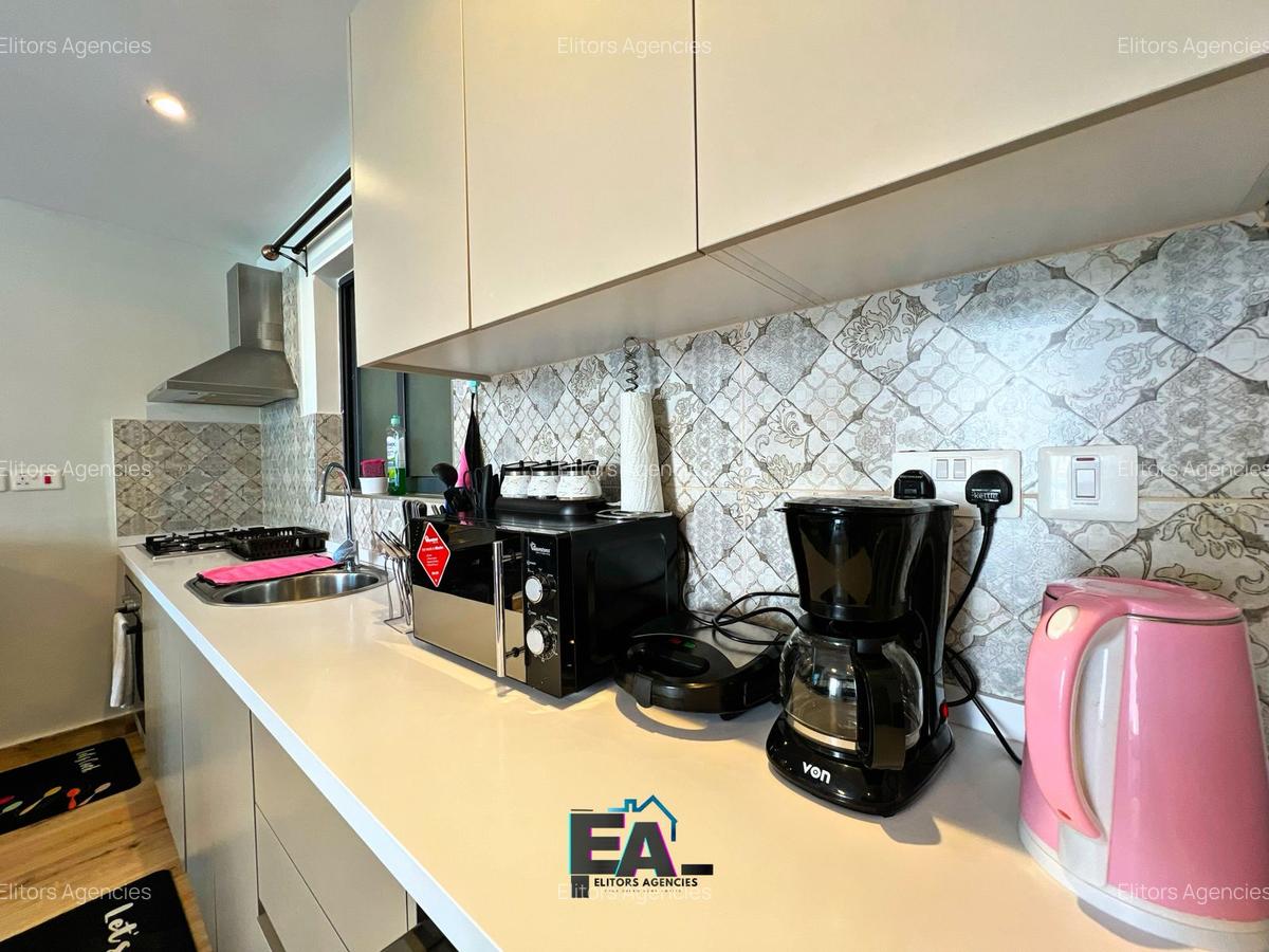 Serviced 1 Bed Apartment with En Suite at Westlands Road - 5