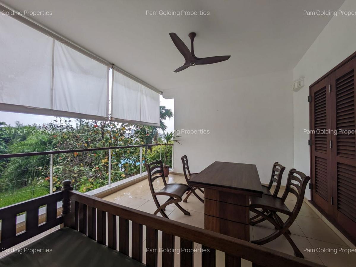 Furnished 3 Bed Apartment with En Suite in Nyali Area - 19