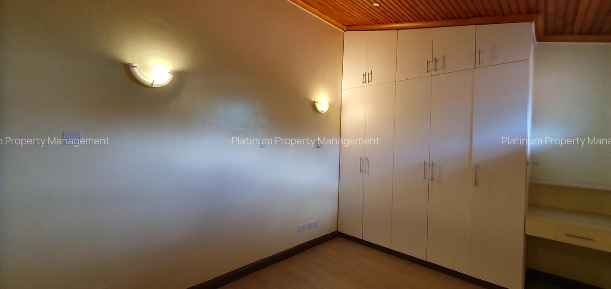 2 Bed Apartment with En Suite in Brookside - 16