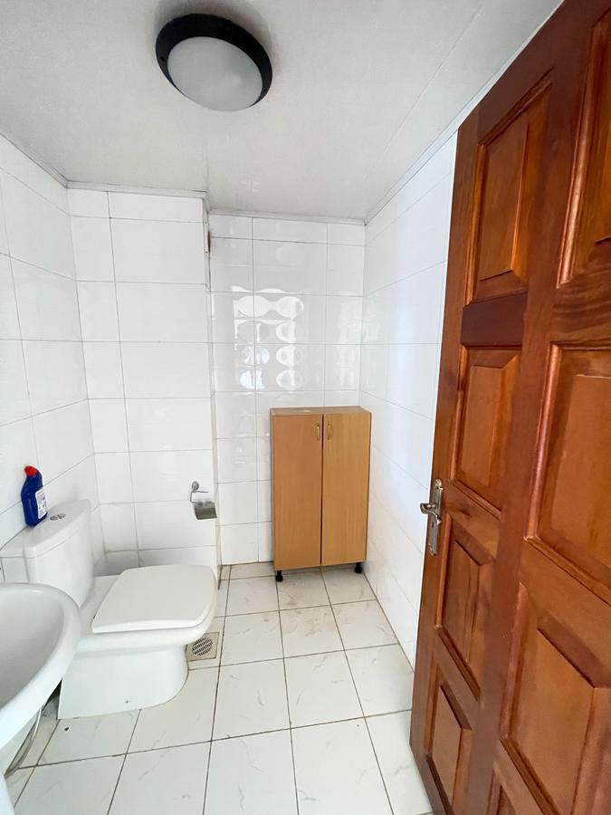 2 Bed Apartment with En Suite in Lavington - 9