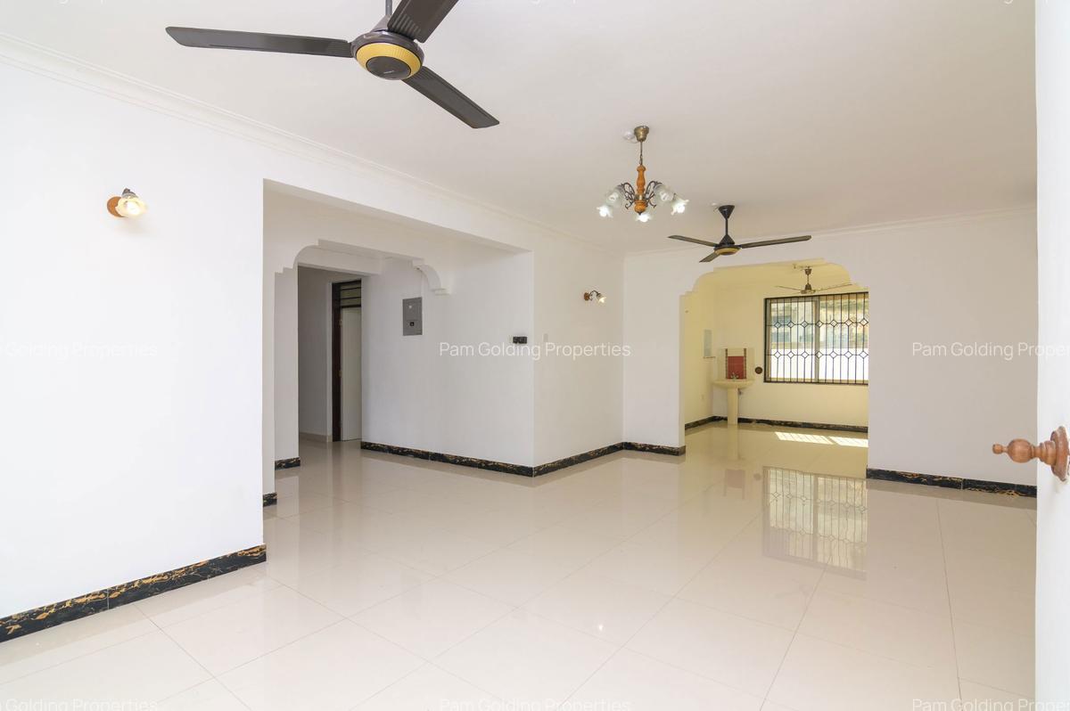 4 Bed Townhouse with En Suite in Shanzu - 6