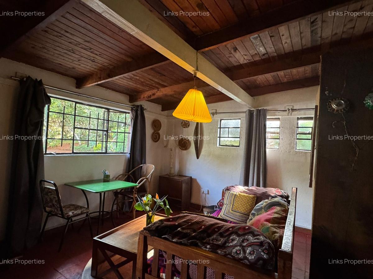 1 Bed House with En Suite at Karen Hardy - 5