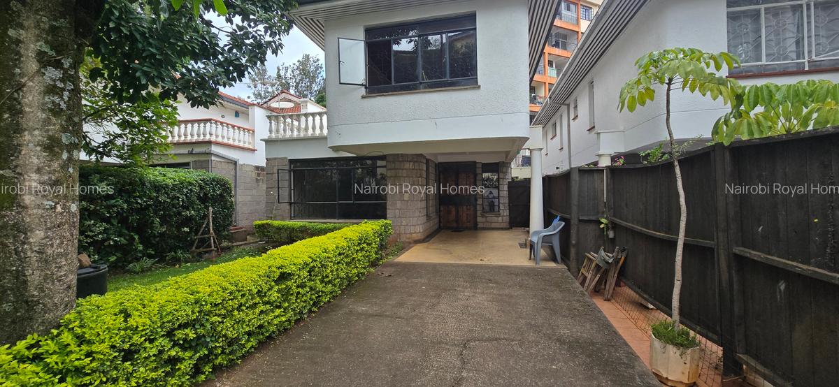 4 Bed Townhouse with En Suite at Lavington Green - 1