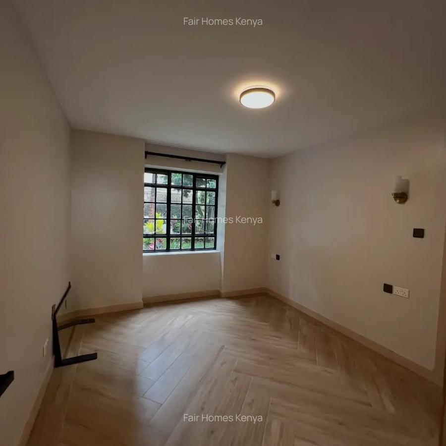 6 Bed Townhouse with En Suite at Convent Drive - 10