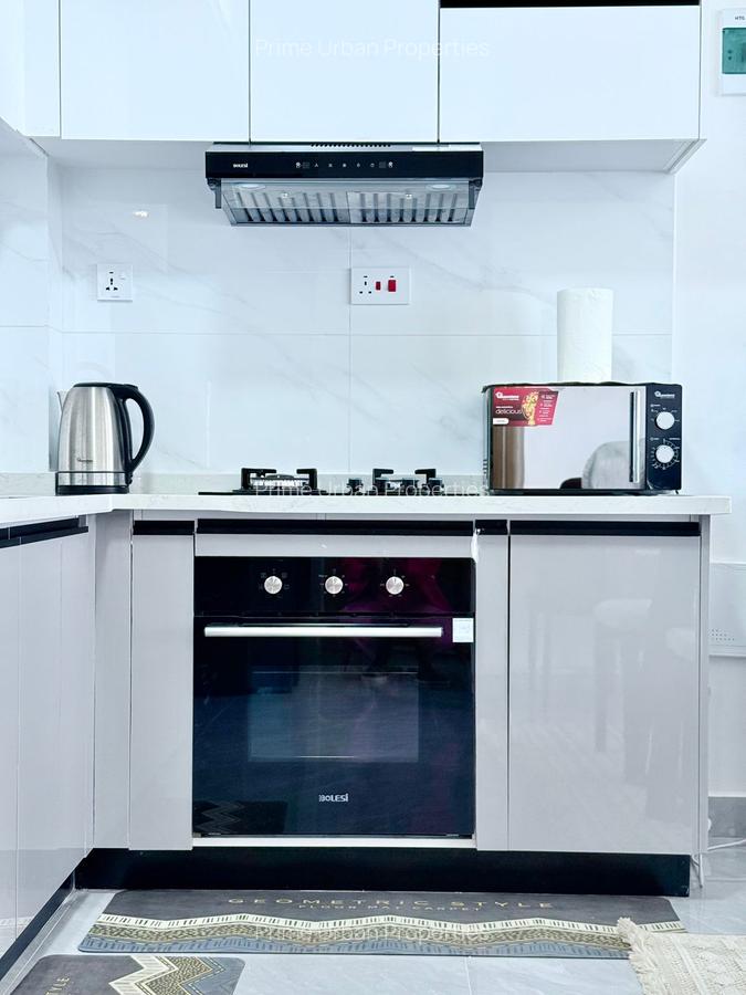 Serviced 1 Bed Apartment with En Suite in Westlands Area - 12