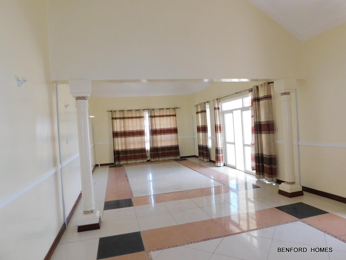 3 Bed Apartment with En Suite in Nyali Area - 2