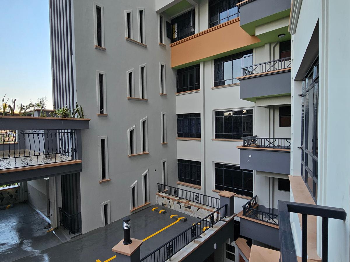 2 Bed Apartment with En Suite at Parklands - 11