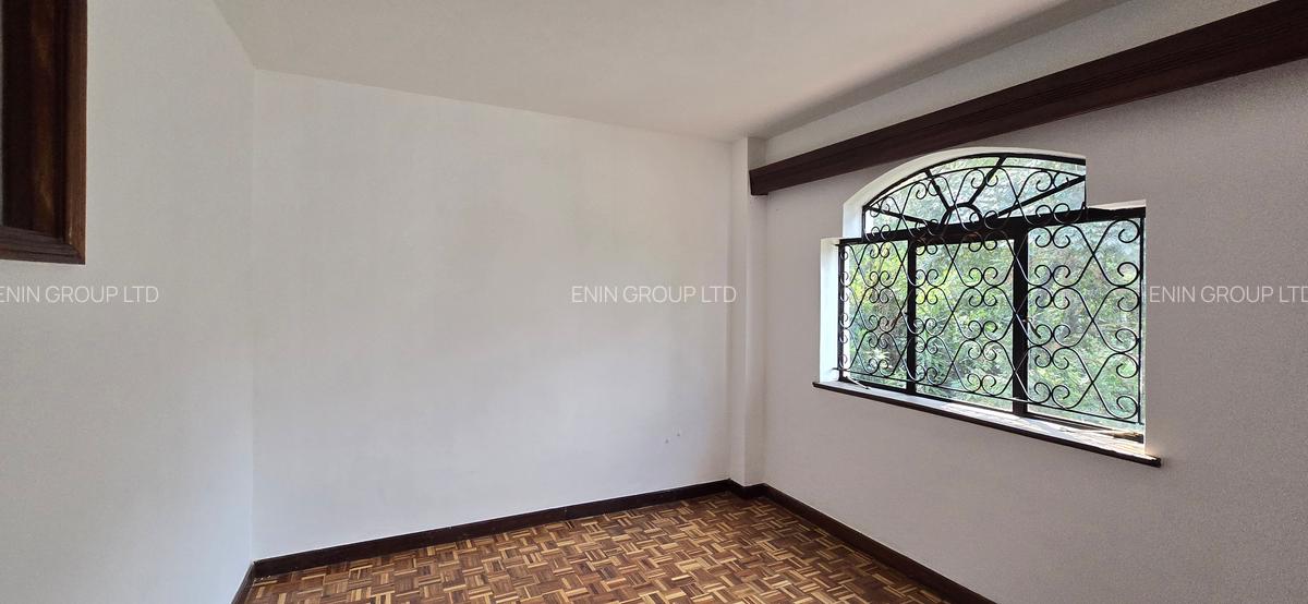 5 Bed Townhouse with En Suite at Nyari Central - 9