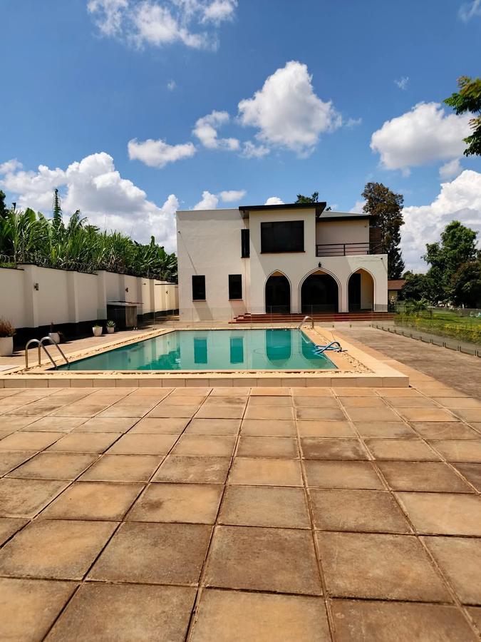 4 Bed House with En Suite at Runda - 1