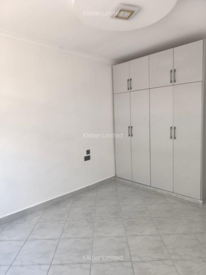 4 Bed House with En Suite in Ruiru - 11