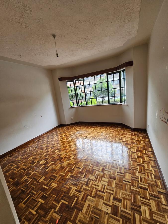 4 Bed Apartment with En Suite at Lavington - 2