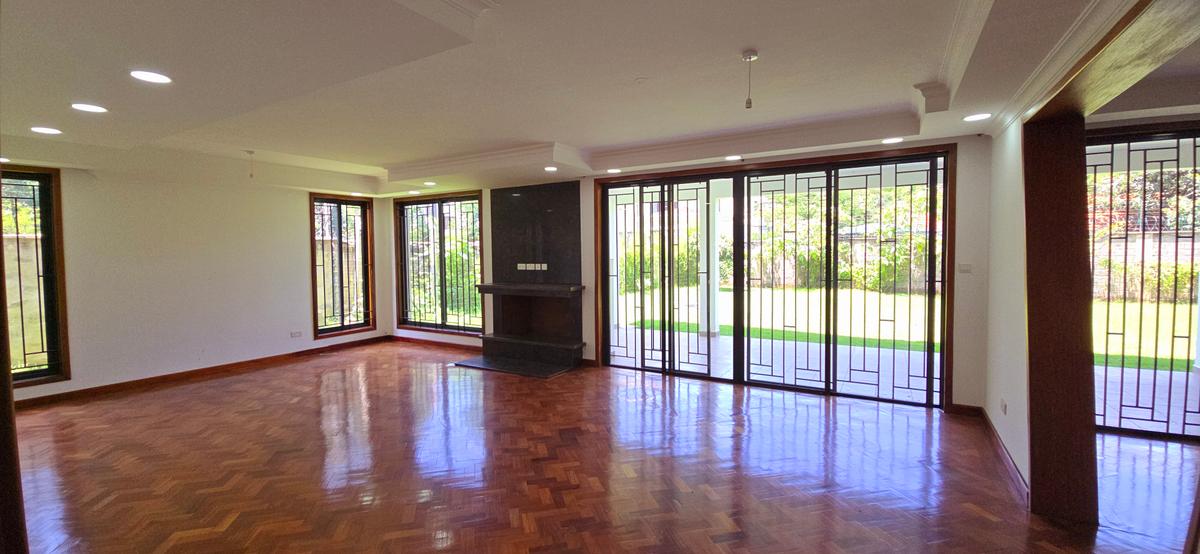 6 Bed Townhouse with En Suite at Off Maji Mazuri Drive - 12
