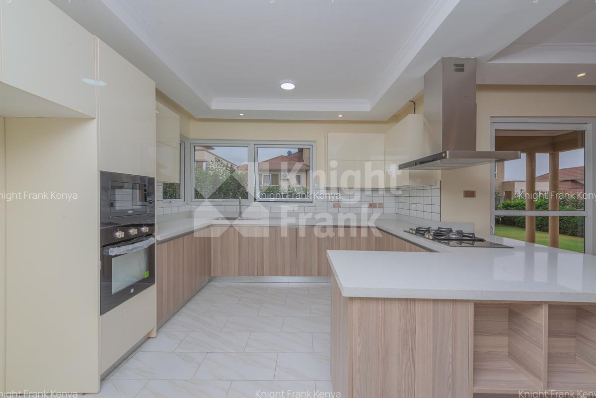 4 Bed Villa with En Suite in Kiambu Road - 4