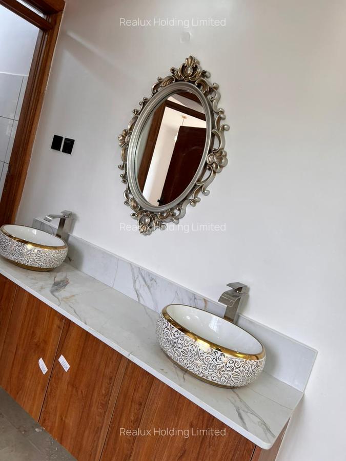 4 Bed House with En Suite in Gikambura - 5