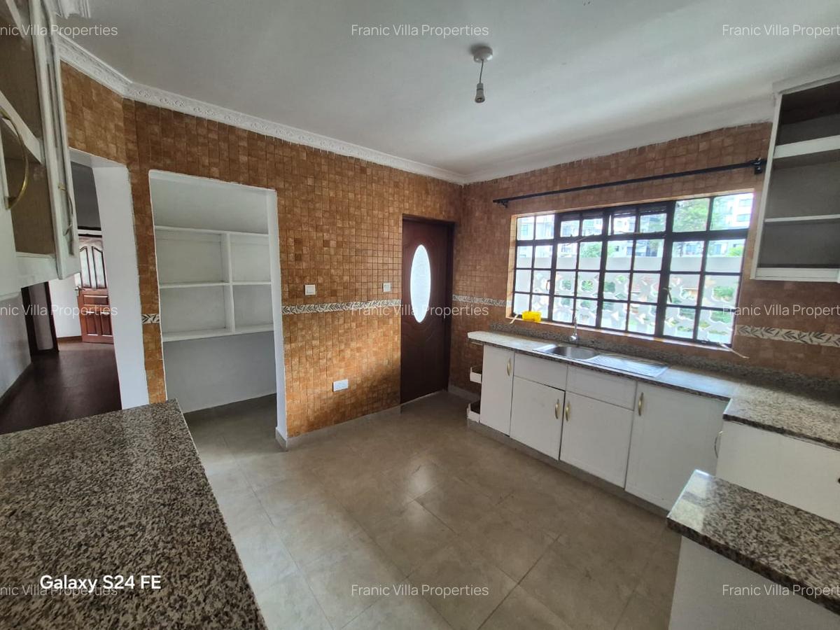 3 Bed Apartment with En Suite at Kichugu Road - 5