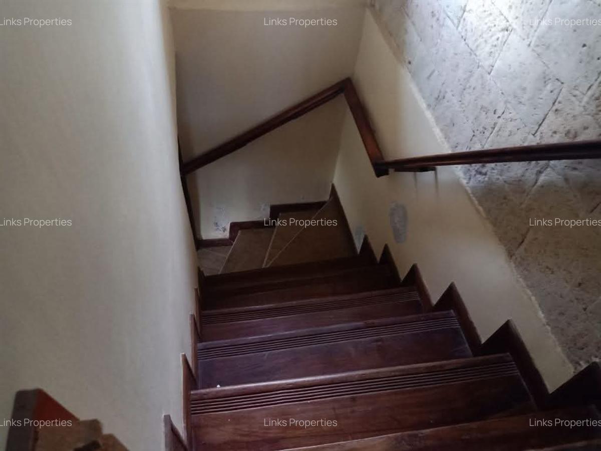 3 Bed House with En Suite at Karen - 7