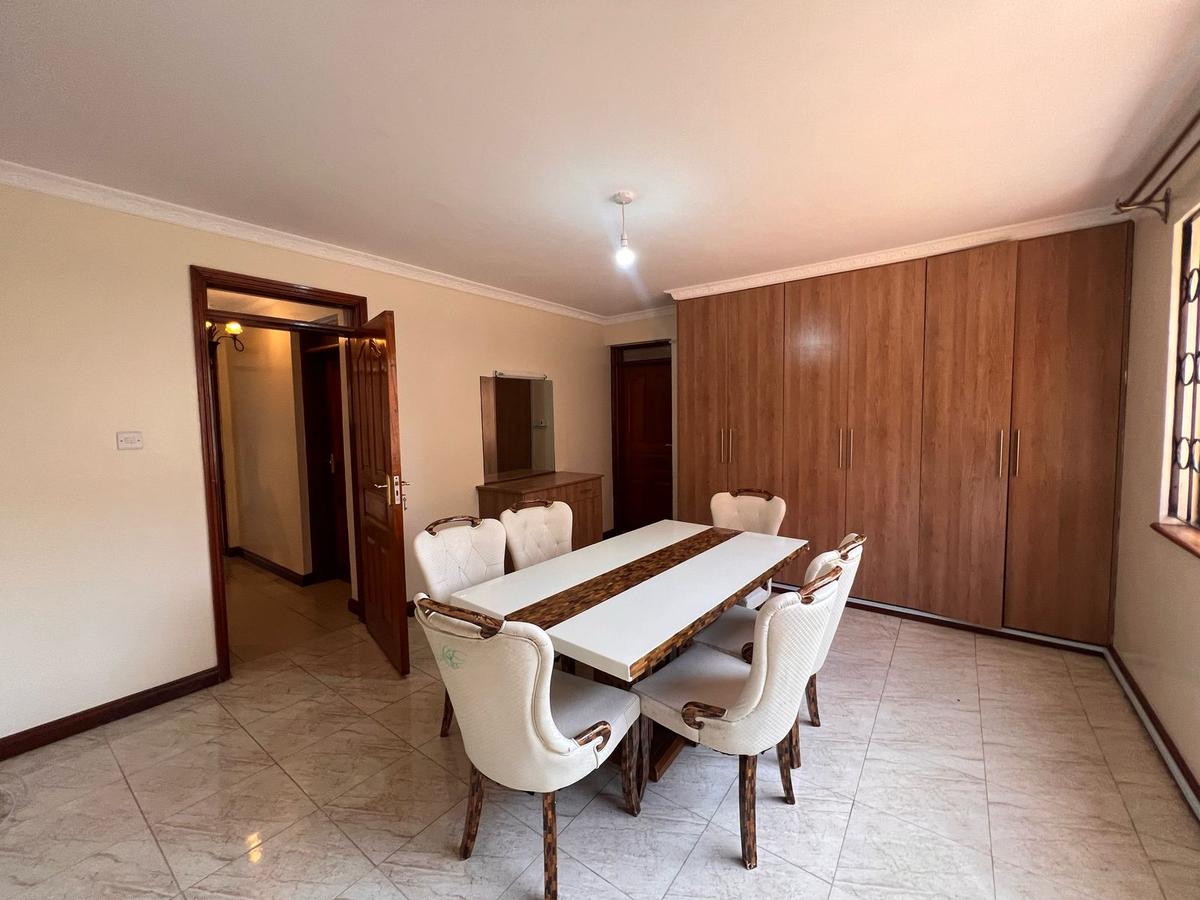 3 Bed Apartment with En Suite in Lavington - 6