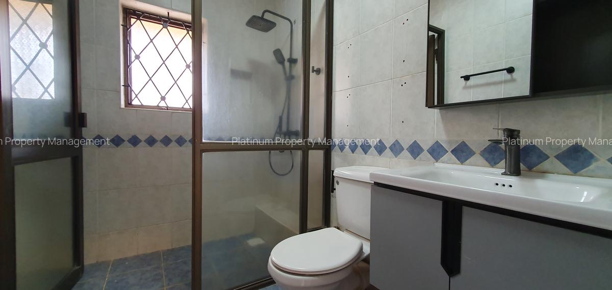 3 Bed Apartment with En Suite in General Mathenge - 11