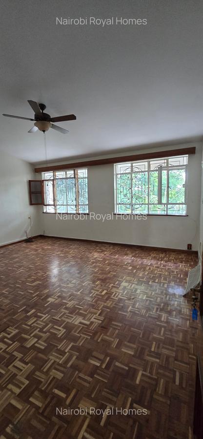 5 Bed House with En Suite at Redhil Close - 19