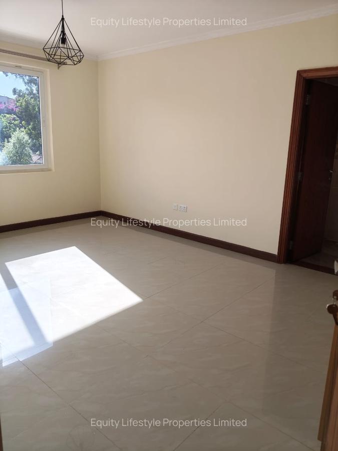 3 Bed Apartment with En Suite in Kilimani - 5