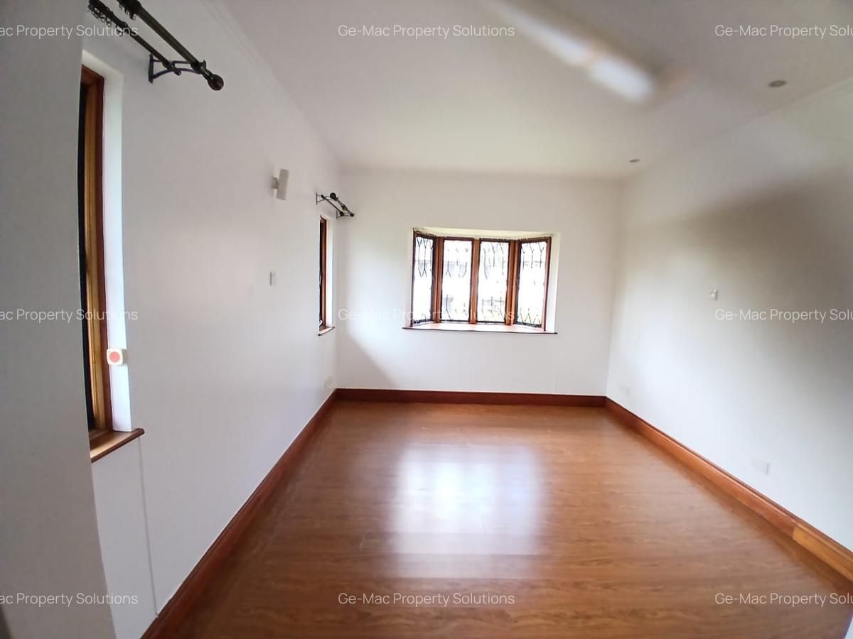 5 Bed House with En Suite in Gigiri - 14