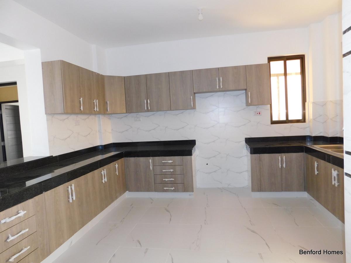 4 Bed Apartment with En Suite in Nyali Area - 5