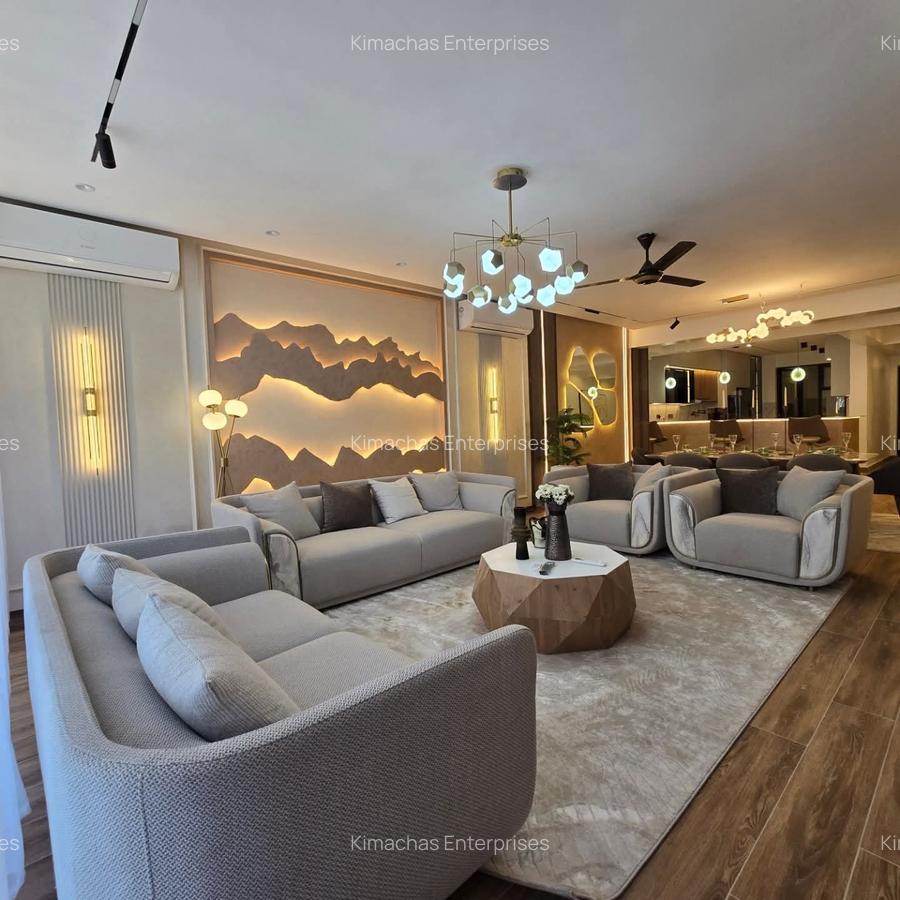 3 Bed Apartment with En Suite at Links Road - 2