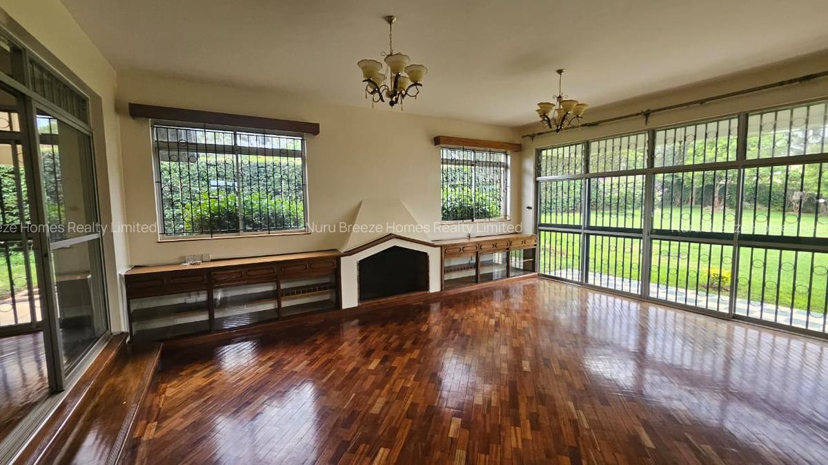 5 Bed House with En Suite in Runda - 12