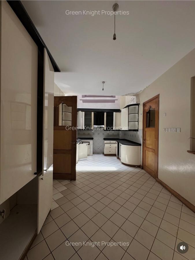 4 Bed Townhouse with En Suite in Kilimani - 5