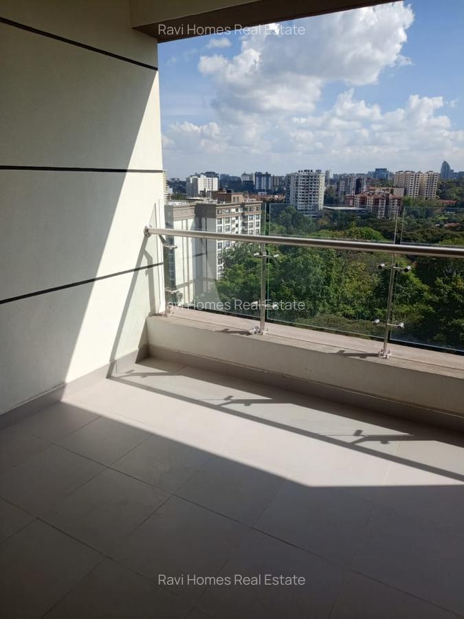 2 Bed Apartment with En Suite in Westlands Area - 3