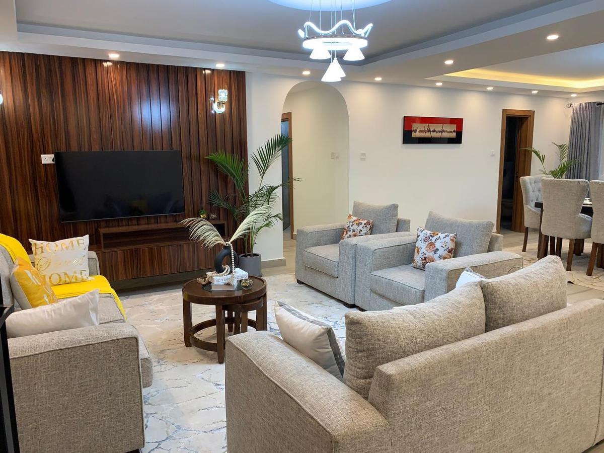 2 bed apartment with en suite in westlands area