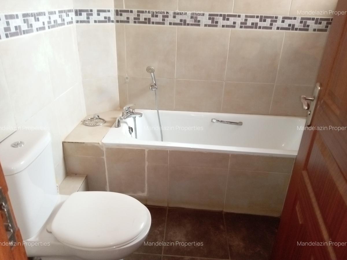 2 Bed Apartment with En Suite at Riverside Drive - 4