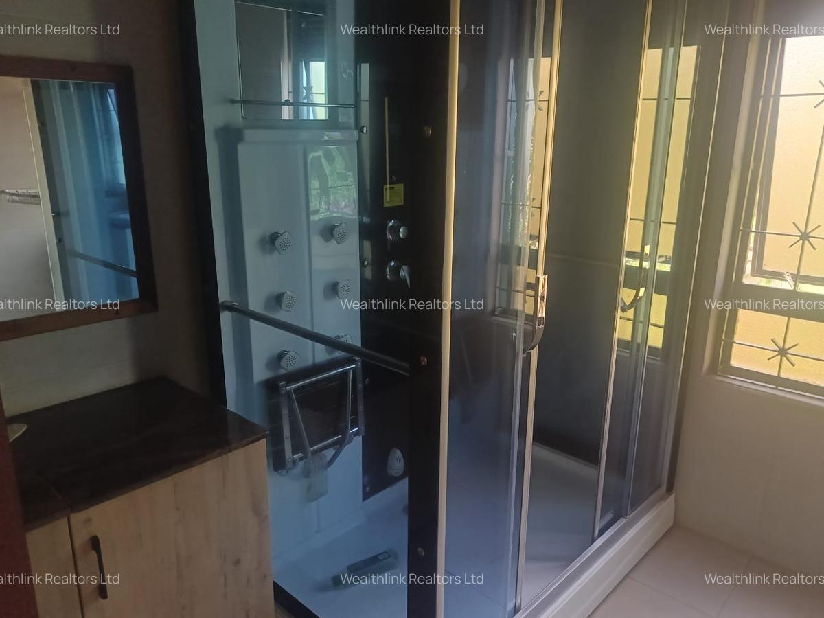 5 Bed Townhouse with En Suite at Runda - 4