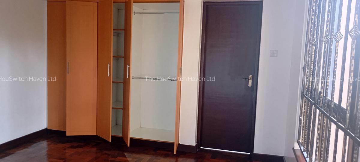 4 Bed Apartment with En Suite at Brookside Drive - 5