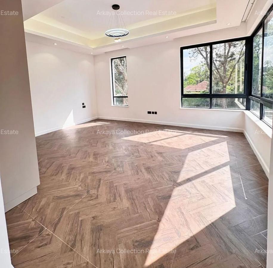 4 Bed Townhouse with En Suite in Lavington - 3