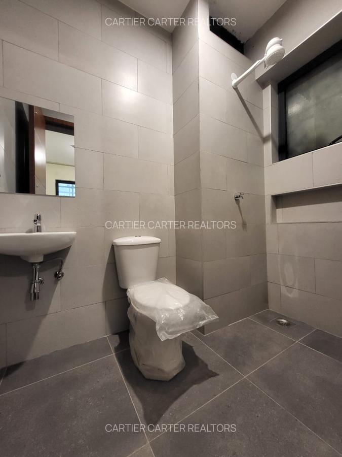 2 Bed Apartment with En Suite in Riverside - 20