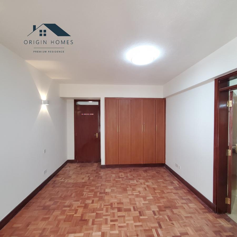 4 Bed Apartment with En Suite at Ojijo Road - 18