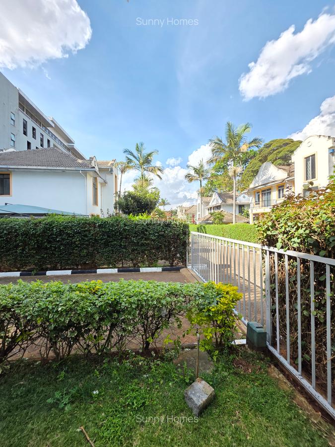 4 Bed Townhouse with En Suite at Lavington Green - 13