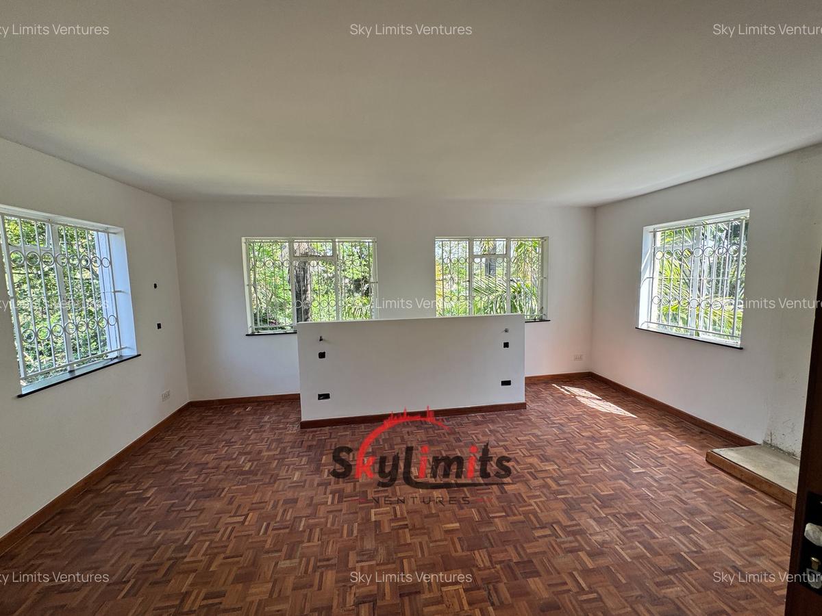 4 Bed House with En Suite at Runda - 7