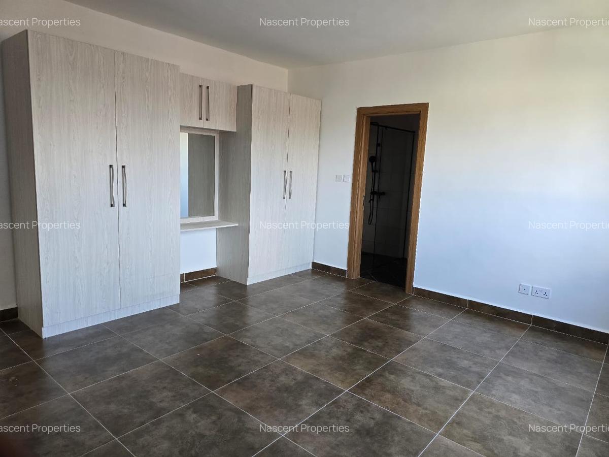 3 Bed Apartment with En Suite in Westlands Area - 13