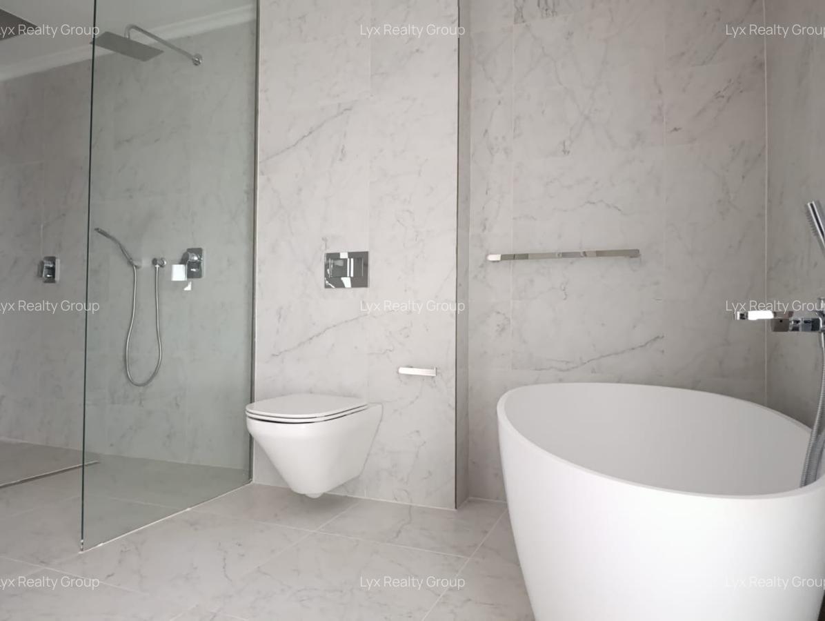 4 Bed Townhouse with En Suite in Runda - 9