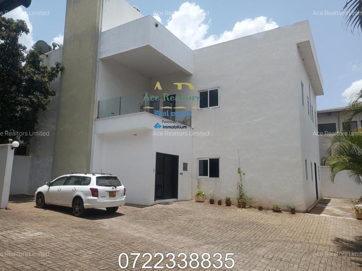 4 Bed Townhouse with En Suite at Spring Valley - 1