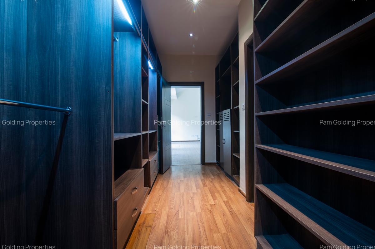 5 Bed Apartment at Riverside Drive - 11